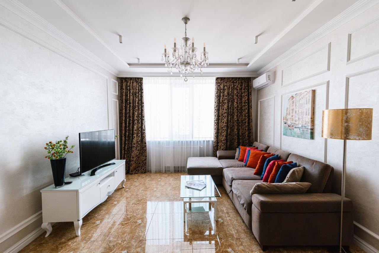Luxury For Business & Pleasure Royal 2 Apartman Kijev Kültér fotó