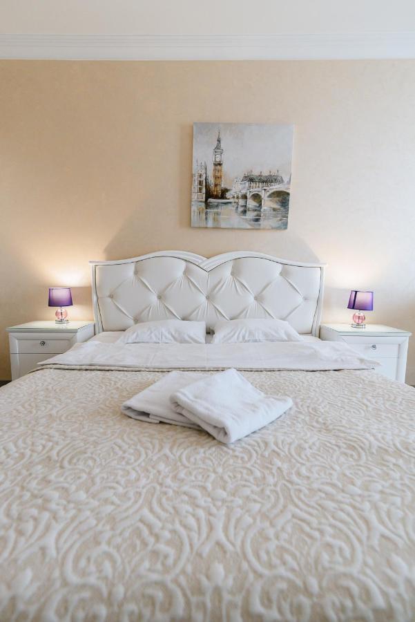 Luxury For Business & Pleasure Royal 2 Apartman Kijev Kültér fotó