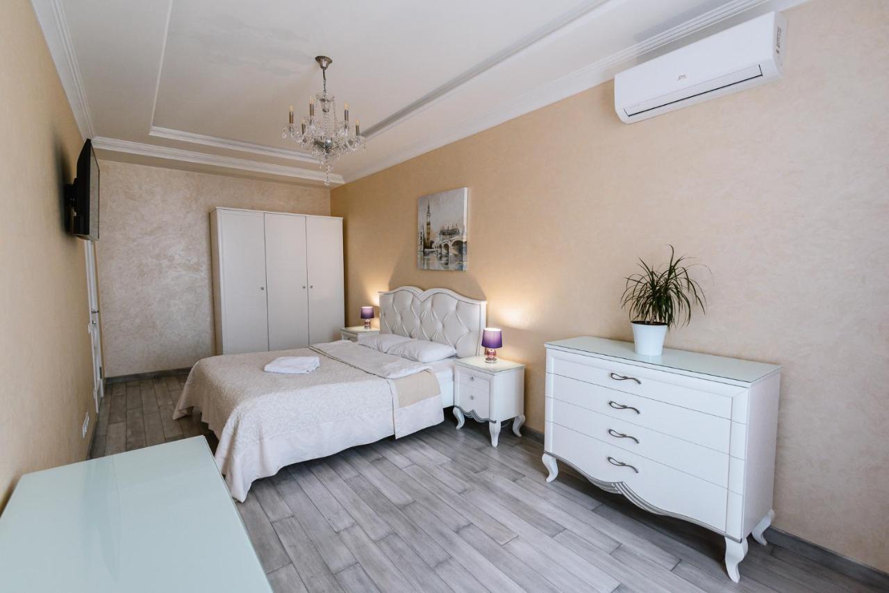 Luxury For Business & Pleasure Royal 2 Apartman Kijev Kültér fotó
