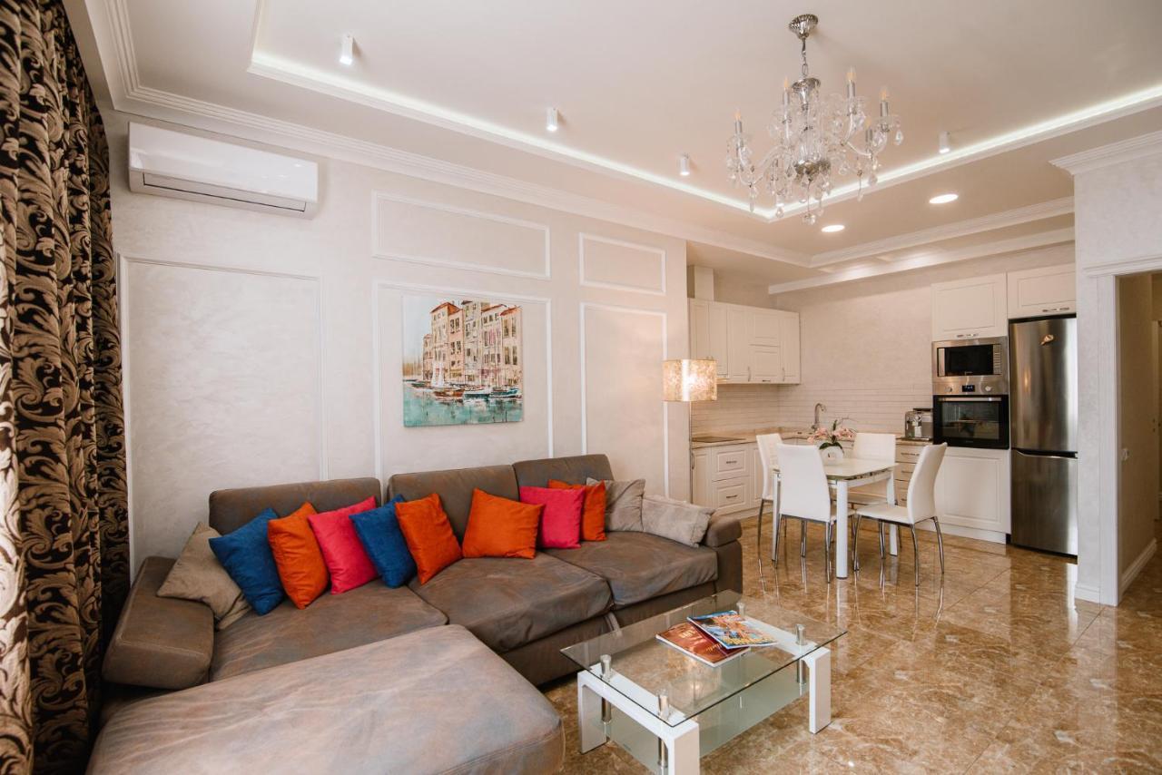 Luxury For Business & Pleasure Royal 2 Apartman Kijev Kültér fotó