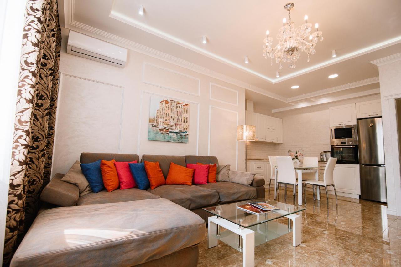 Luxury For Business & Pleasure Royal 2 Apartman Kijev Kültér fotó